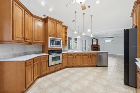 Villa ou maison à vendre à Port Charlotte, Floride: 3 chambres, 247.96 m2 № 2166879 - photo 14