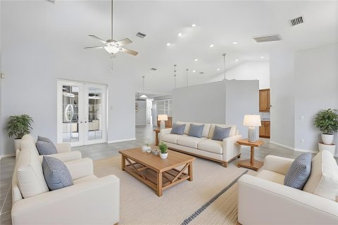 Villa ou maison à vendre à Port Charlotte, Floride: 3 chambres, 247.96 m2 № 2166879 - photo 8