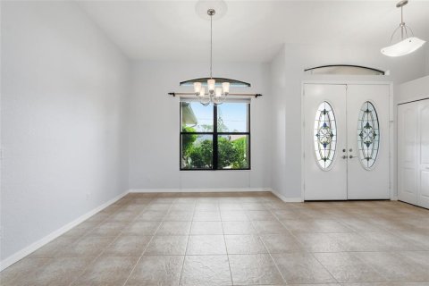 Villa ou maison à vendre à Port Charlotte, Floride: 3 chambres, 247.96 m2 № 2166879 - photo 7
