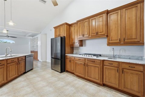 Villa ou maison à vendre à Port Charlotte, Floride: 3 chambres, 247.96 m2 № 2166879 - photo 15