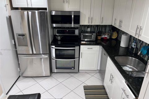 Copropriété à vendre à Plantation, Floride: 2 chambres, 97.92 m2 № 1929217 - photo 3