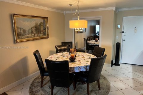 Copropriété à vendre à Plantation, Floride: 2 chambres, 97.92 m2 № 1929217 - photo 6