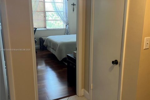 Copropriété à vendre à Plantation, Floride: 2 chambres, 97.92 m2 № 1929217 - photo 25