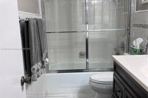 Copropriété à vendre à Plantation, Floride: 2 chambres, 97.92 m2 № 1929217 - photo 26