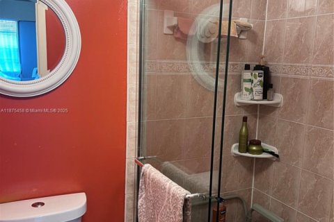 Copropriété à vendre à Plantation, Floride: 2 chambres, 97.92 m2 № 1929217 - photo 18