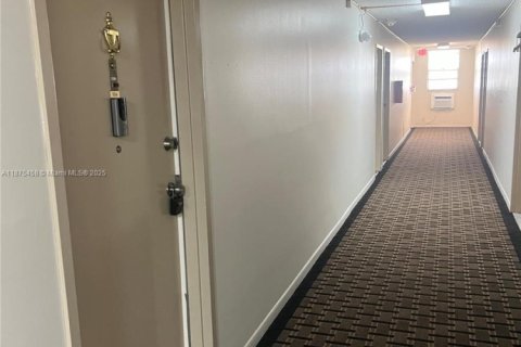 Copropriété à vendre à Plantation, Floride: 2 chambres, 97.92 m2 № 1929217 - photo 30