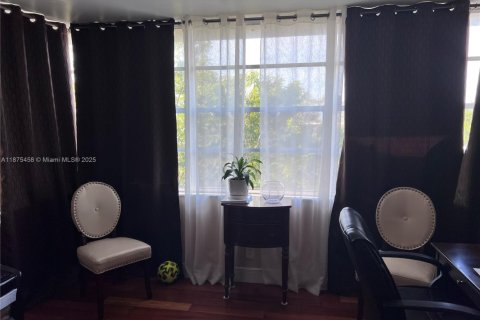 Copropriété à vendre à Plantation, Floride: 2 chambres, 97.92 m2 № 1929217 - photo 10