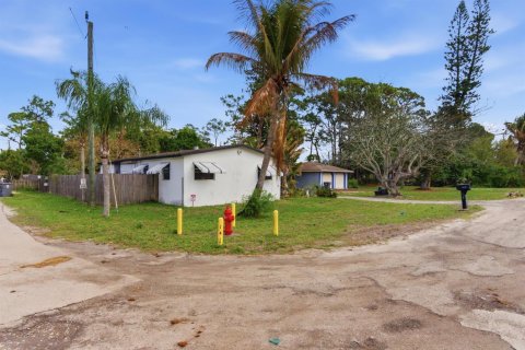 Commercial property in West Palm Beach, Florida № 2240208 - photo 25