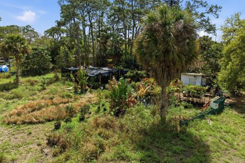 Commercial property in West Palm Beach, Florida № 2240208 - photo 18