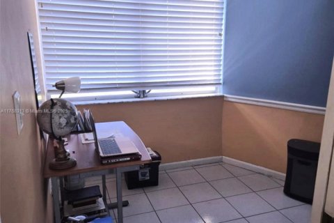 Copropriété à vendre à Lauderhill, Floride: 2 chambres, 107.77 m2 № 1965025 - photo 22