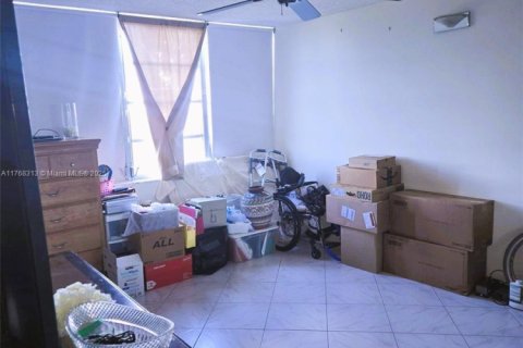 Copropriété à vendre à Lauderhill, Floride: 2 chambres, 107.77 m2 № 1965025 - photo 10