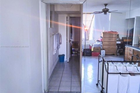 Copropriété à vendre à Lauderhill, Floride: 2 chambres, 107.77 m2 № 1965025 - photo 13