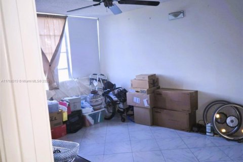Copropriété à vendre à Lauderhill, Floride: 2 chambres, 107.77 m2 № 1965025 - photo 7