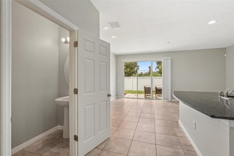 Touwnhouse à vendre à Riverview, Floride: 3 chambres, 130.06 m2 № 1791793 - photo 4