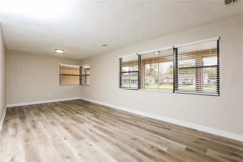 Casa en alquiler en DeBary, Florida, 3 dormitorios, 130.25 m2 № 1819254 - foto 3