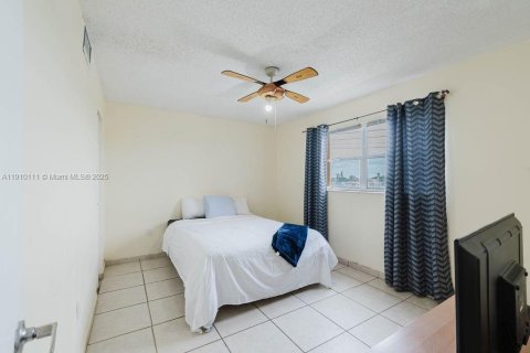 Copropriété à vendre à Sunrise, Floride: 2 chambres, 102.19 m2 № 1966387 - photo 8