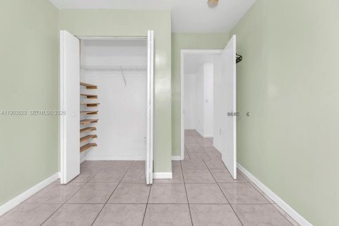 Снять в аренду виллу или дом в Халландейл-Бич, Флорида 3 спальни, 214.6м2, № 2008311 - фото 9