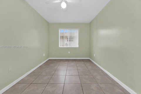 Снять в аренду виллу или дом в Халландейл-Бич, Флорида 3 спальни, 214.6м2, № 2008311 - фото 12