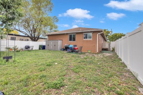 Снять в аренду виллу или дом в Халландейл-Бич, Флорида 3 спальни, 214.6м2, № 2008311 - фото 22