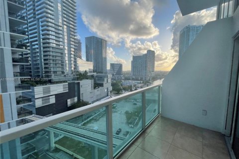 Condo in Miami, Florida, 1 bedroom  № 1932071 - photo 14