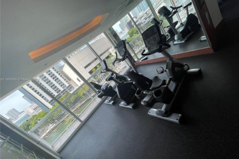 Condo in Miami, Florida, 1 bedroom  № 1932071 - photo 22