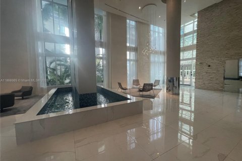 Condo in Miami, Florida, 1 bedroom  № 1932071 - photo 20