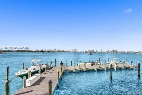 Снять в аренду кондоминиум в Майами-Бич, Флорида 1 спальня, 69.68м2, № 2050783 - фото 4