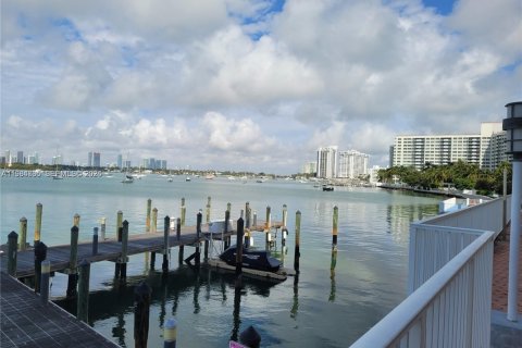 Снять в аренду кондоминиум в Майами-Бич, Флорида 1 спальня, 69.68м2, № 2050783 - фото 7