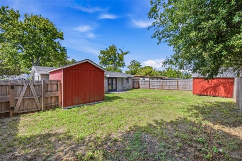 House in Tampa, Florida 3 bedrooms, 104.52 sq.m. № 2150067 - photo 25