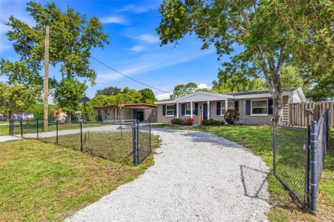 House in Tampa, Florida 3 bedrooms, 104.52 sq.m. № 2150067 - photo 2