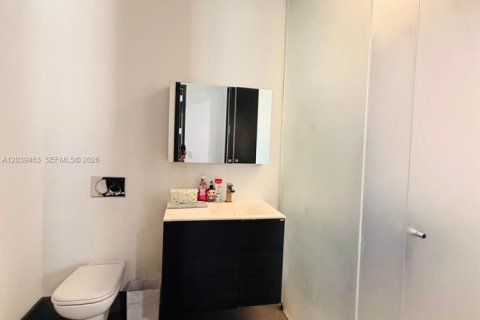 Снять в аренду виллу или дом в Авентура, Флорида 4 спальни, 297.29м2, № 2089438 - фото 16