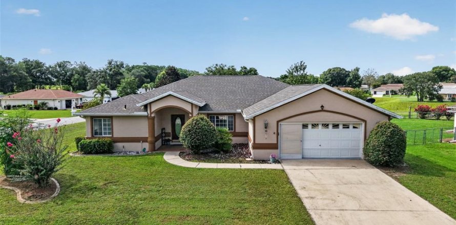 Casa en Ocala, Florida 3 dormitorios, 188.87 m2 № 2239339