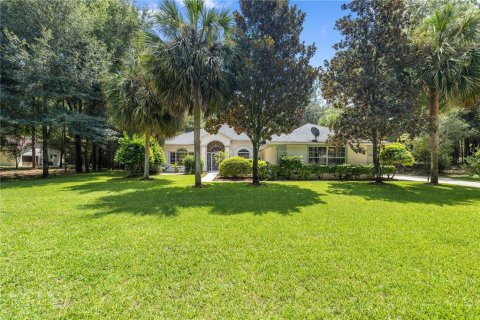 House in Dunnellon, Florida 3 bedrooms, 256.69 sq.m. № 2223011
