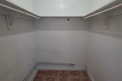 Купить кондоминиум в Орландо, Флорида 4 комнаты, 77.57м2, № 1906143 - фото 11