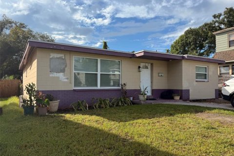 Villa ou maison à Saint Petersburg, Floride 4 chambres, 164.25 m2 № 2136192