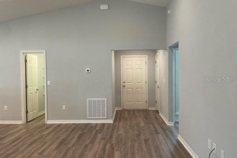 Casa en alquiler en Eagle Lake, Florida, 4 dormitorios, 151.15 m2 № 1868952 - foto 5