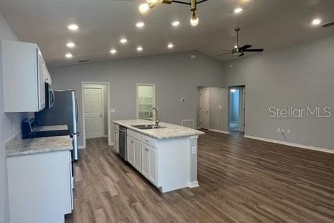 Casa en alquiler en Eagle Lake, Florida, 4 dormitorios, 151.15 m2 № 1868952 - foto 3
