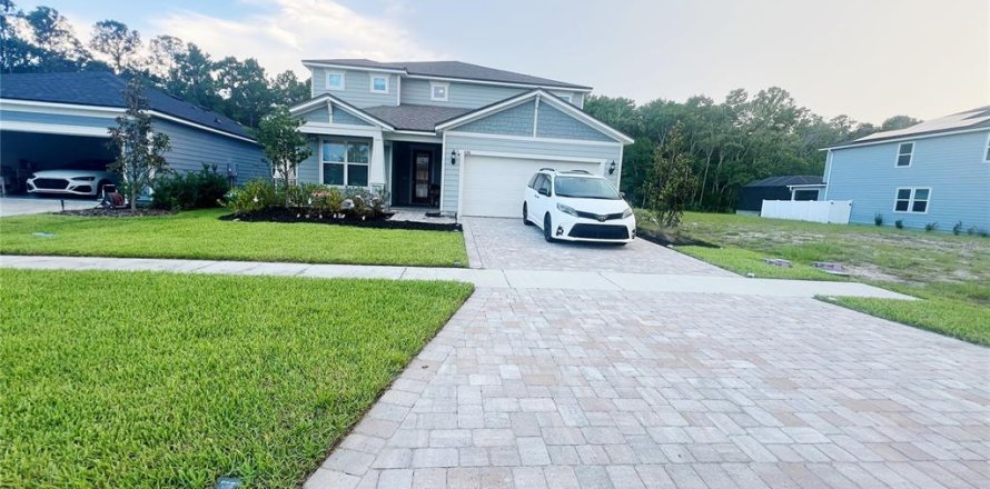 House in Saint Augustine, Florida 5 bedrooms, 320.88 sq.m. № 1848070