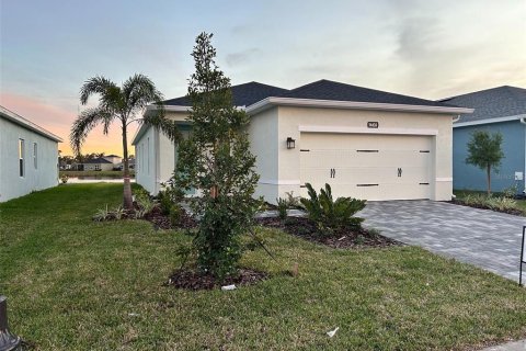 Casa en Port Charlotte, Florida 3 dormitorios, 139.35 m2 № 2369157