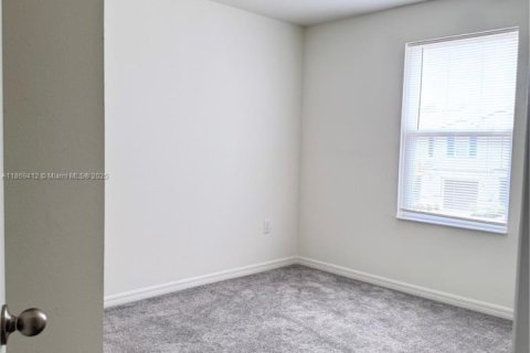 Adosado en alquiler en Fort Myers, Florida, 3 dormitorios, 147.06 m2 № 1896774 - foto 8