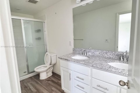 Adosado en alquiler en Fort Myers, Florida, 3 dormitorios, 147.06 m2 № 1896774 - foto 4