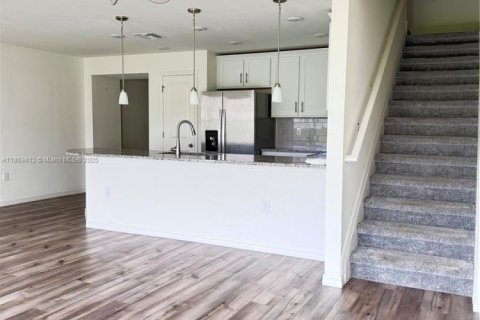 Adosado en alquiler en Fort Myers, Florida, 3 dormitorios, 147.06 m2 № 1896774 - foto 10
