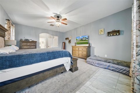 House in Wesley Chapel, Florida 6 bedrooms, 506.5 sq.m. № 1777494 - photo 25