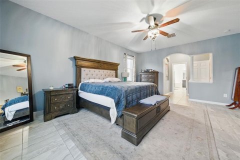 House in Wesley Chapel, Florida 6 bedrooms, 506.5 sq.m. № 1777494 - photo 24