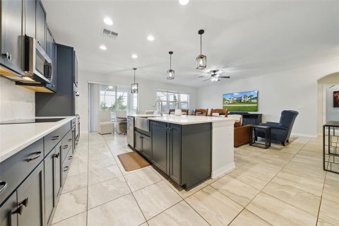 House in Wesley Chapel, Florida 6 bedrooms, 506.5 sq.m. № 1777494 - photo 17