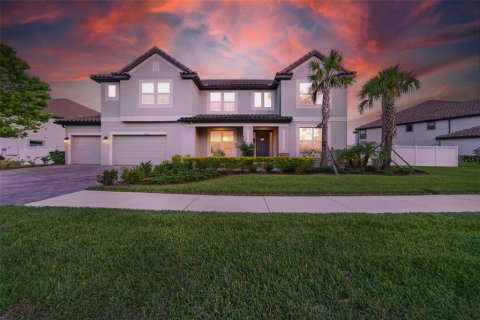 House in Wesley Chapel, Florida 6 bedrooms, 506.5 sq.m. № 1777494 - photo 1