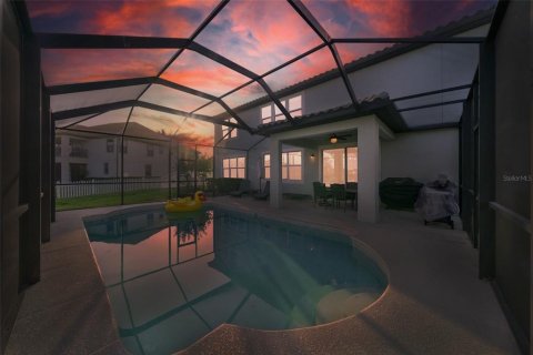 House in Wesley Chapel, Florida 6 bedrooms, 506.5 sq.m. № 1777494 - photo 2
