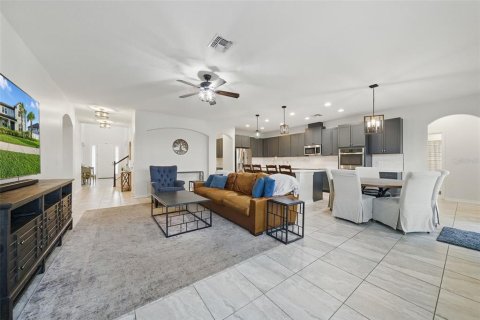 House in Wesley Chapel, Florida 6 bedrooms, 506.5 sq.m. № 1777494 - photo 10