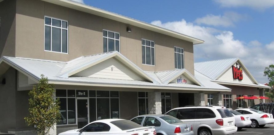 Propiedad comercial en Alachua, Florida 150.5 m2 № 1425156