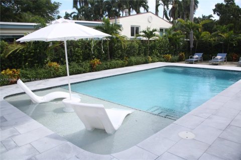 Villa ou maison à vendre à Hollywood, Floride: 7 chambres, 394.74 m2 № 1965567 - photo 26